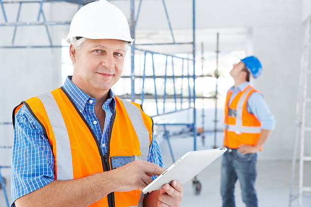 Mobile vs Fixed Scaffolding: Which Is Better for Maintenance Work?